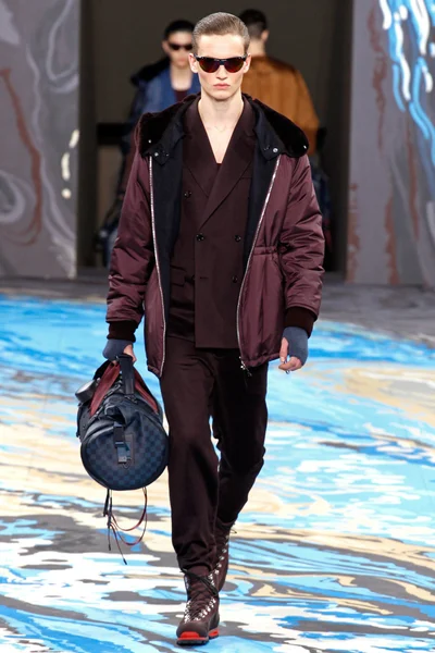 Look 20
